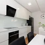 View Apartman *