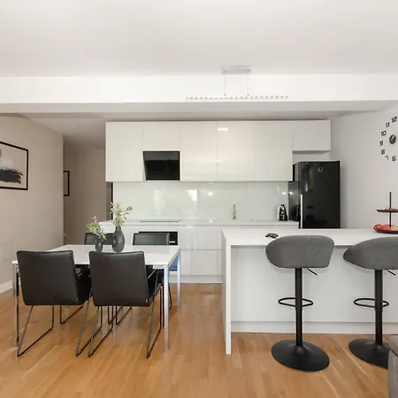 Διαμέρισμα View